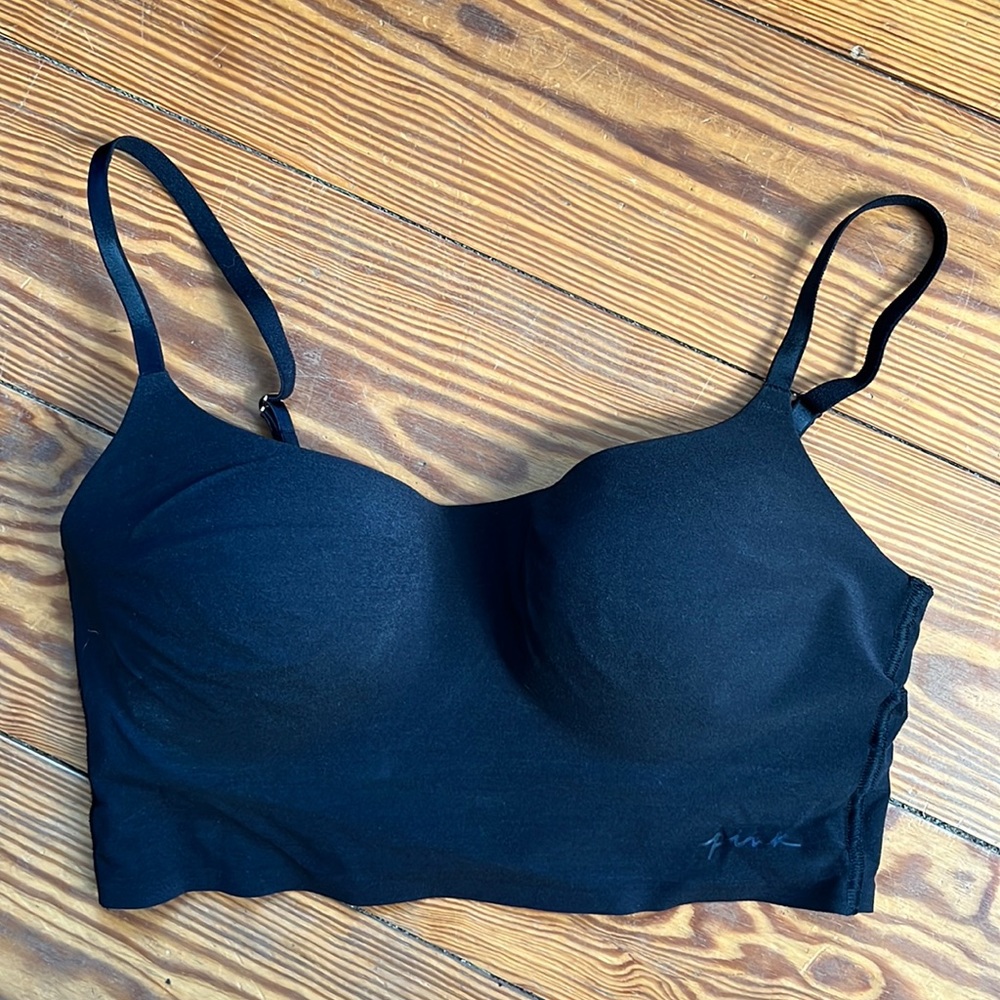 Victoria’s Secret wireless lightly lined bra